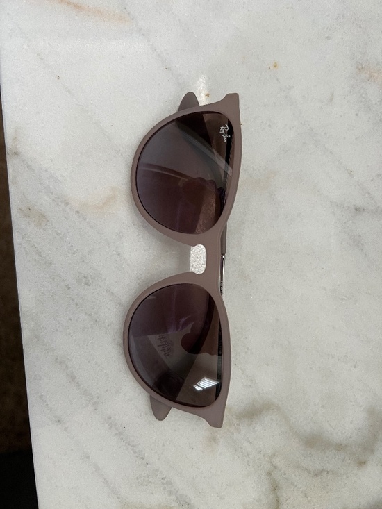Ray-Ban Erica Sunglasses like new